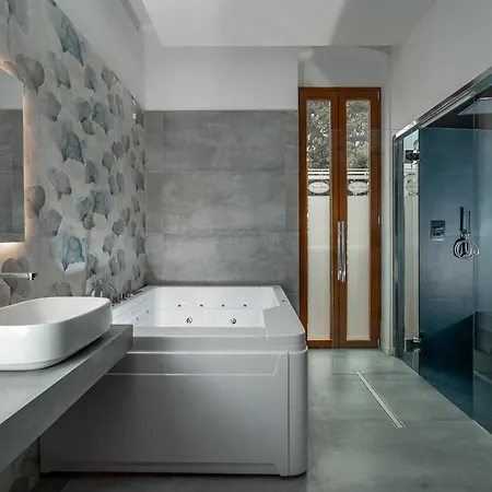 فندق Parma E Oriente Wellness & 4*