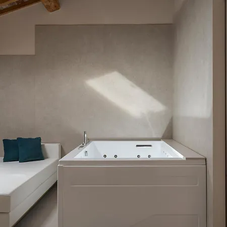 Parma E Oriente Wellness & 4* مونتيكاتيني تيرمي