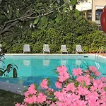 Parma E Oriente Wellness & فندق