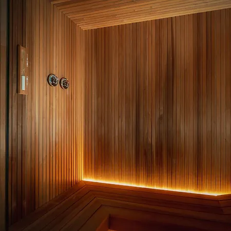 Parma E Oriente Wellness & 4*