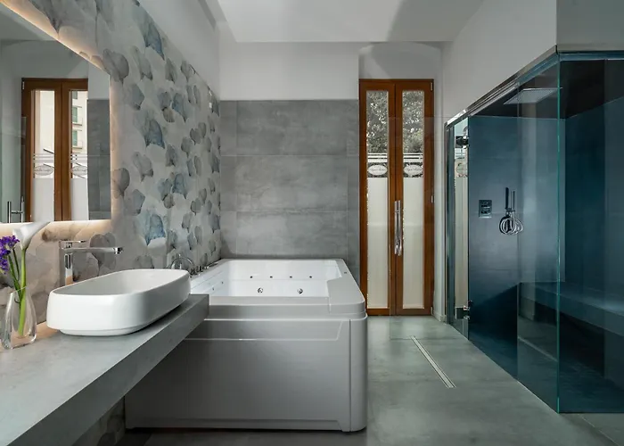 מלון Parma E Oriente Wellness & 4*